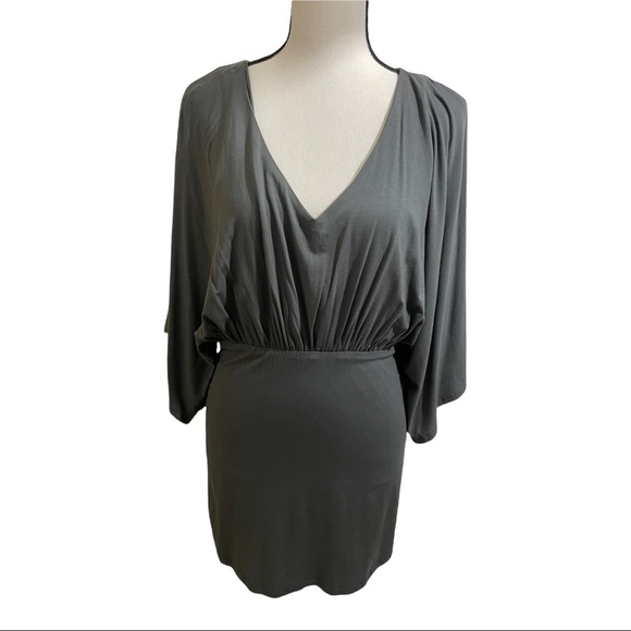 Lulus mini grey handkerchief style sleeves dress bell sleeves size Medium - Picture 1 of 8